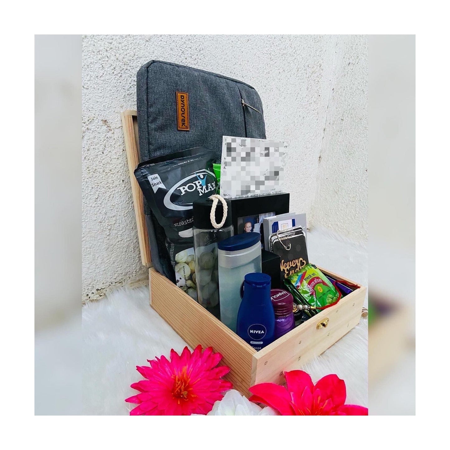 Customised hampers with box